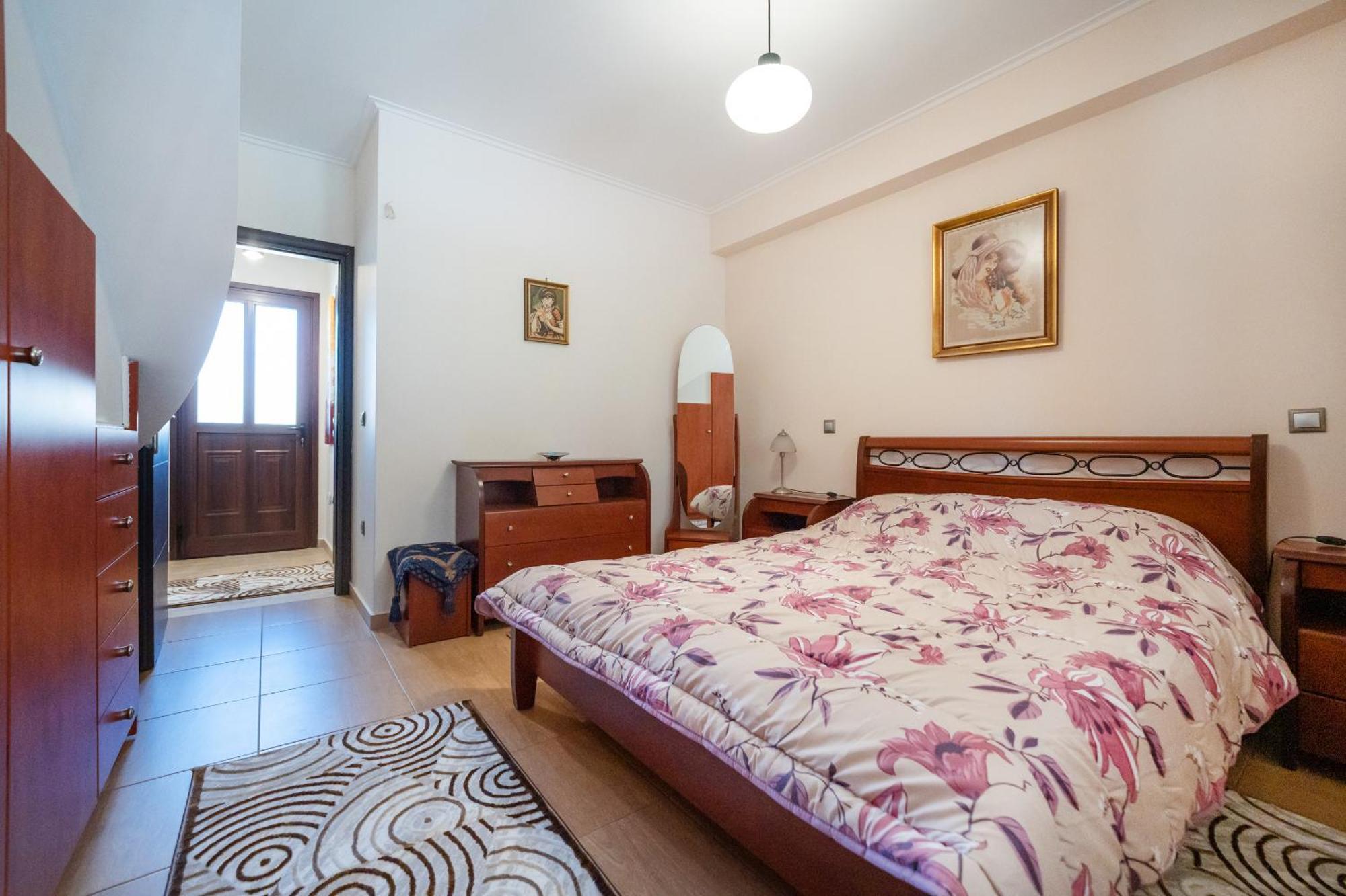 Perfect House In Spata (East Attica)