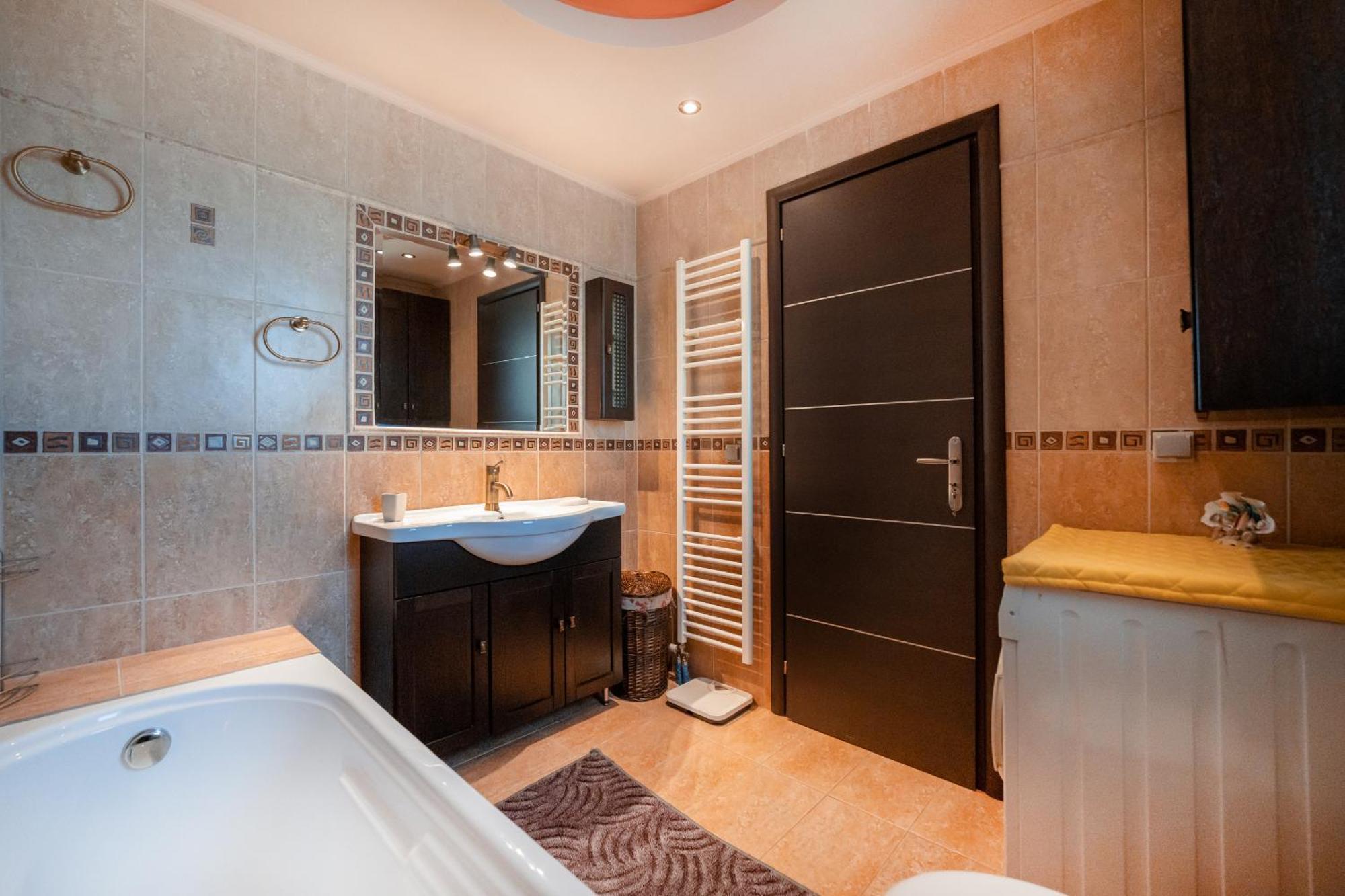 Perfect House In * Spata (East Attica)